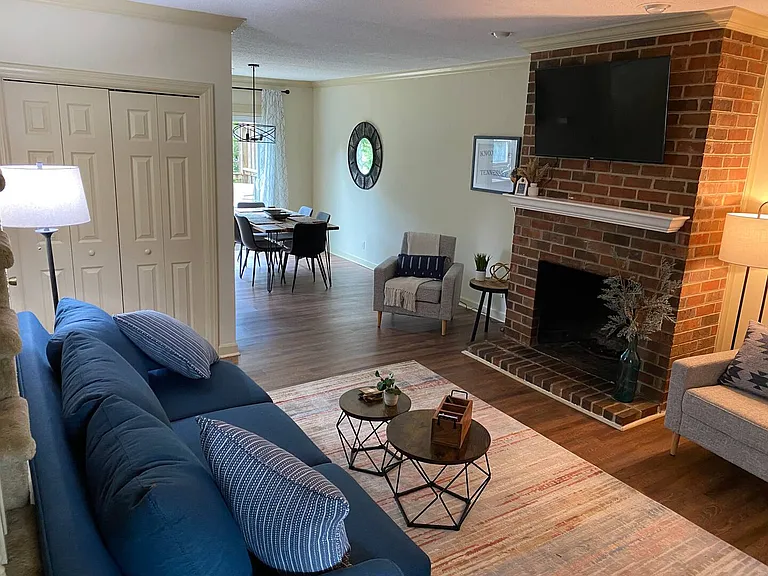 105 Arcadia Ln #A — Photo 1