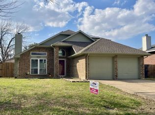 6514 Hyden Dr, Arlington, TX 76001