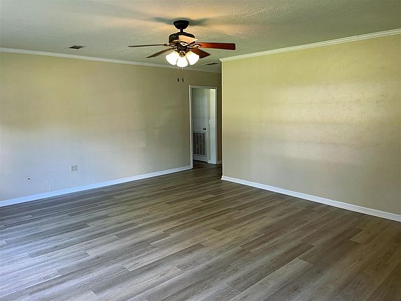 3rd image of 306 Van Ostrand Ave