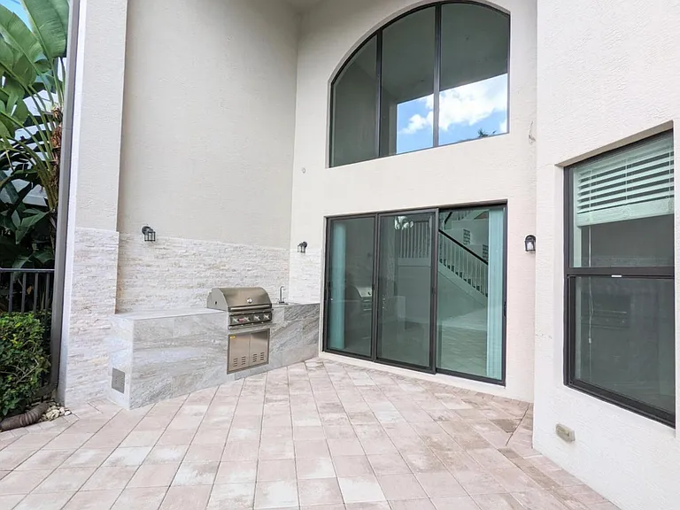 16645 Germaine Dr — Photo 31