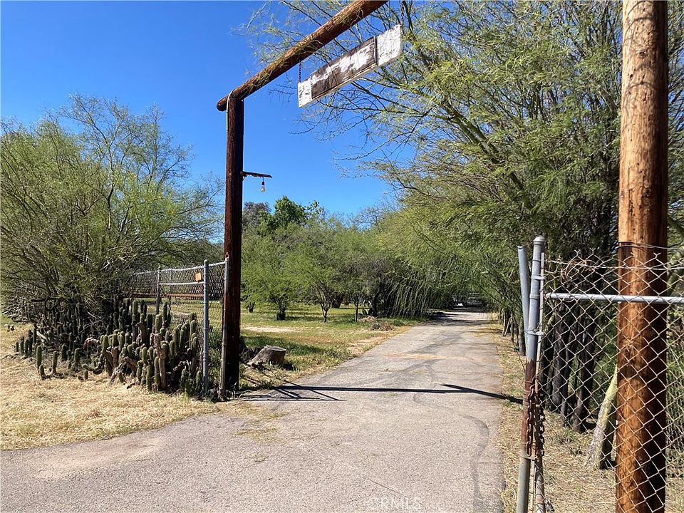 1st image of 28875 10th St