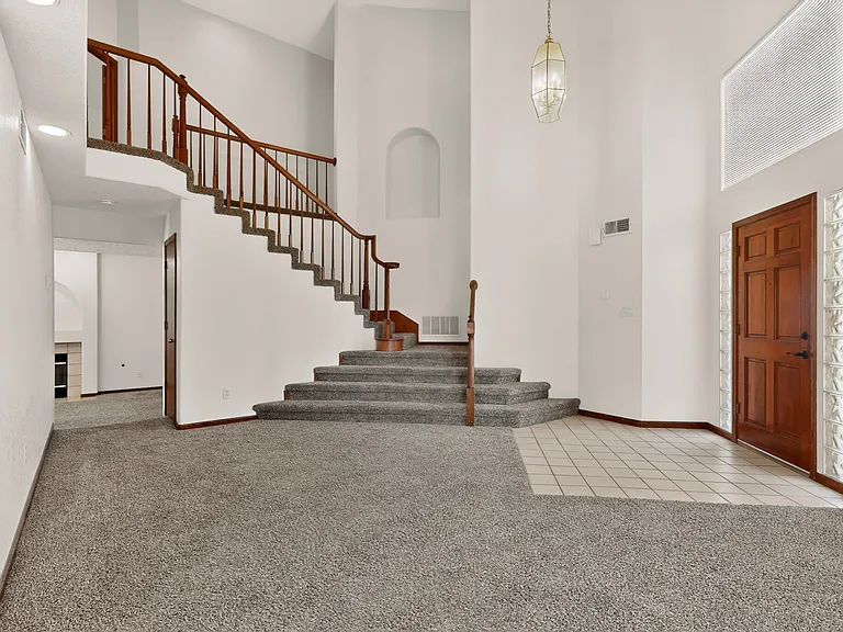 8908 Henriette Wyeth Dr NE — Photo 7
