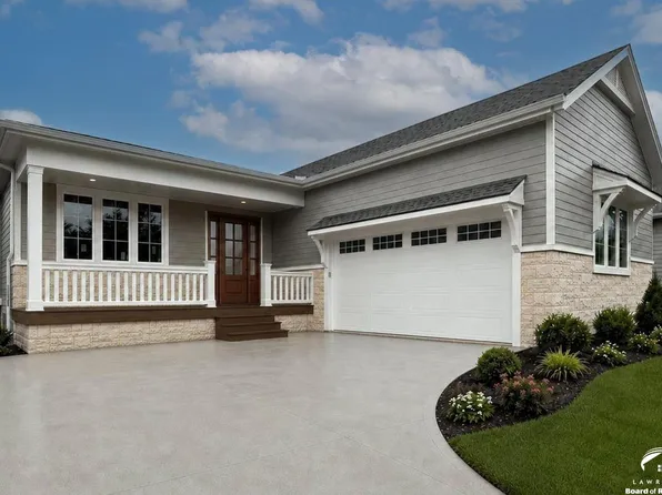 5105 Parker Ct, Lawrence, KS 66049