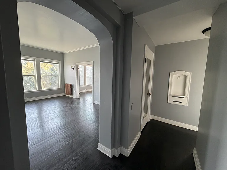 Eden Square Apartments — Photo 64
