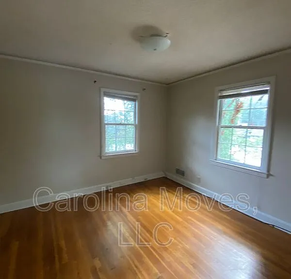 808 N Main St — Photo 10