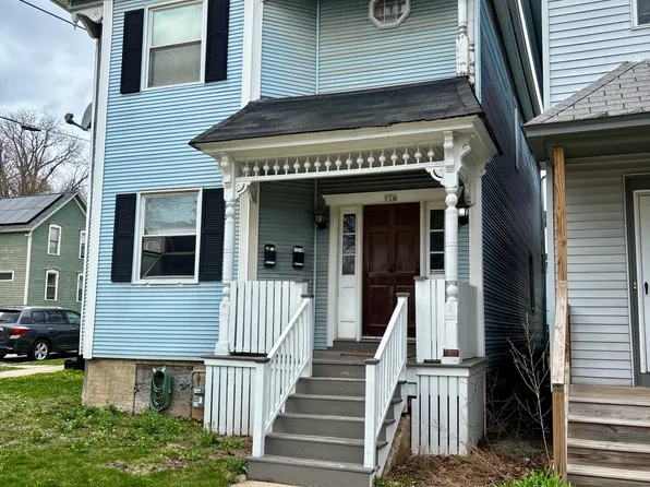 2268 S Woodward St, Milwaukee, WI 53207