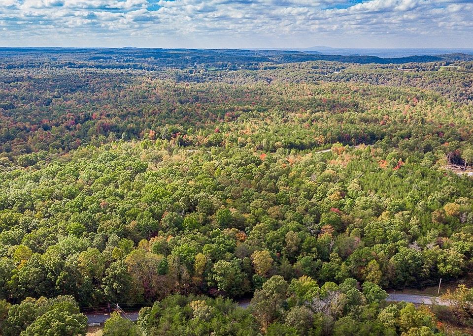 2nd image of 677 Golden Pointe Rd