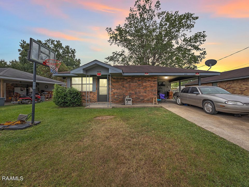 1st image of 309 Bradford Dr