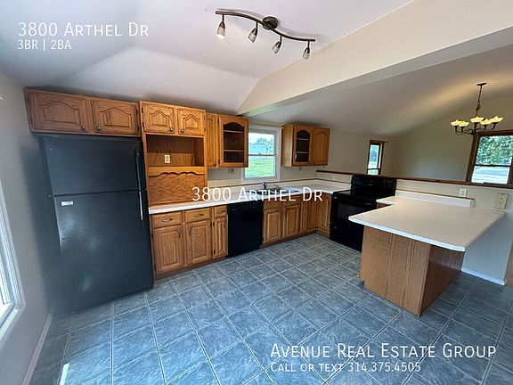5th image of 3800 Arthel Dr