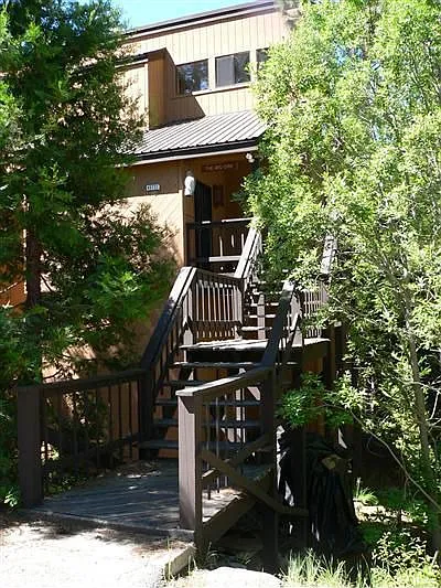 40722 Oakwoods Ln photo 1