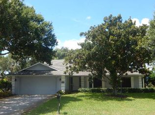 555 W Forest Trl, Vero Beach, FL 32962