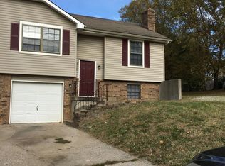 9118 W 49th St, Merriam, KS 66203