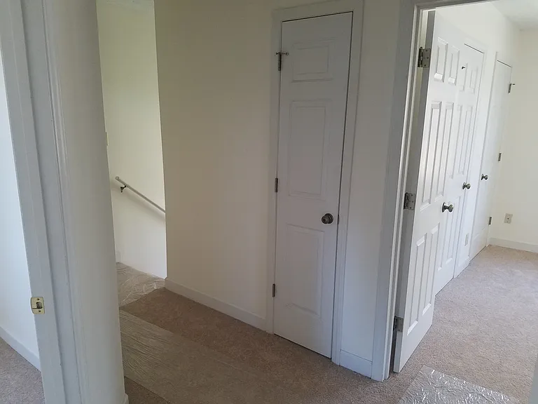 563 Margo Rd #B — Photo 5