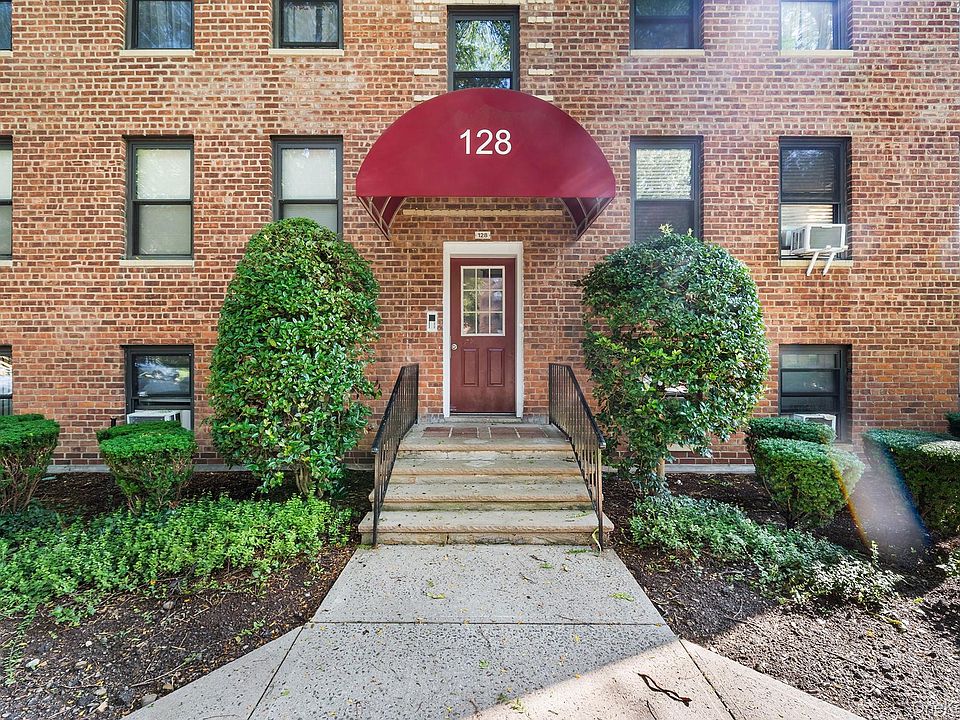 1st image of 128 Richbell Road #B4