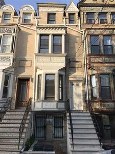 104 1/2 Lafayette St, Jersey City, NJ, 07304