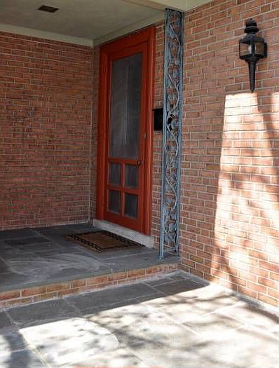 Front door nook / porch