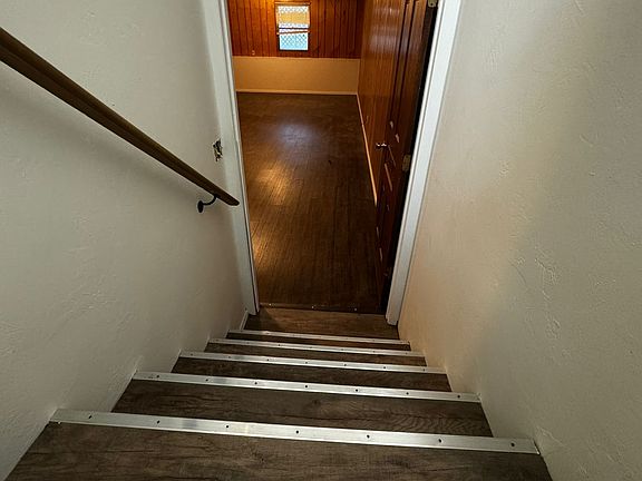 2nd image of 2213 Crary St