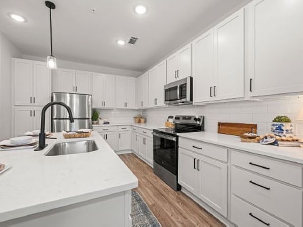 358 Groveway Loop #514