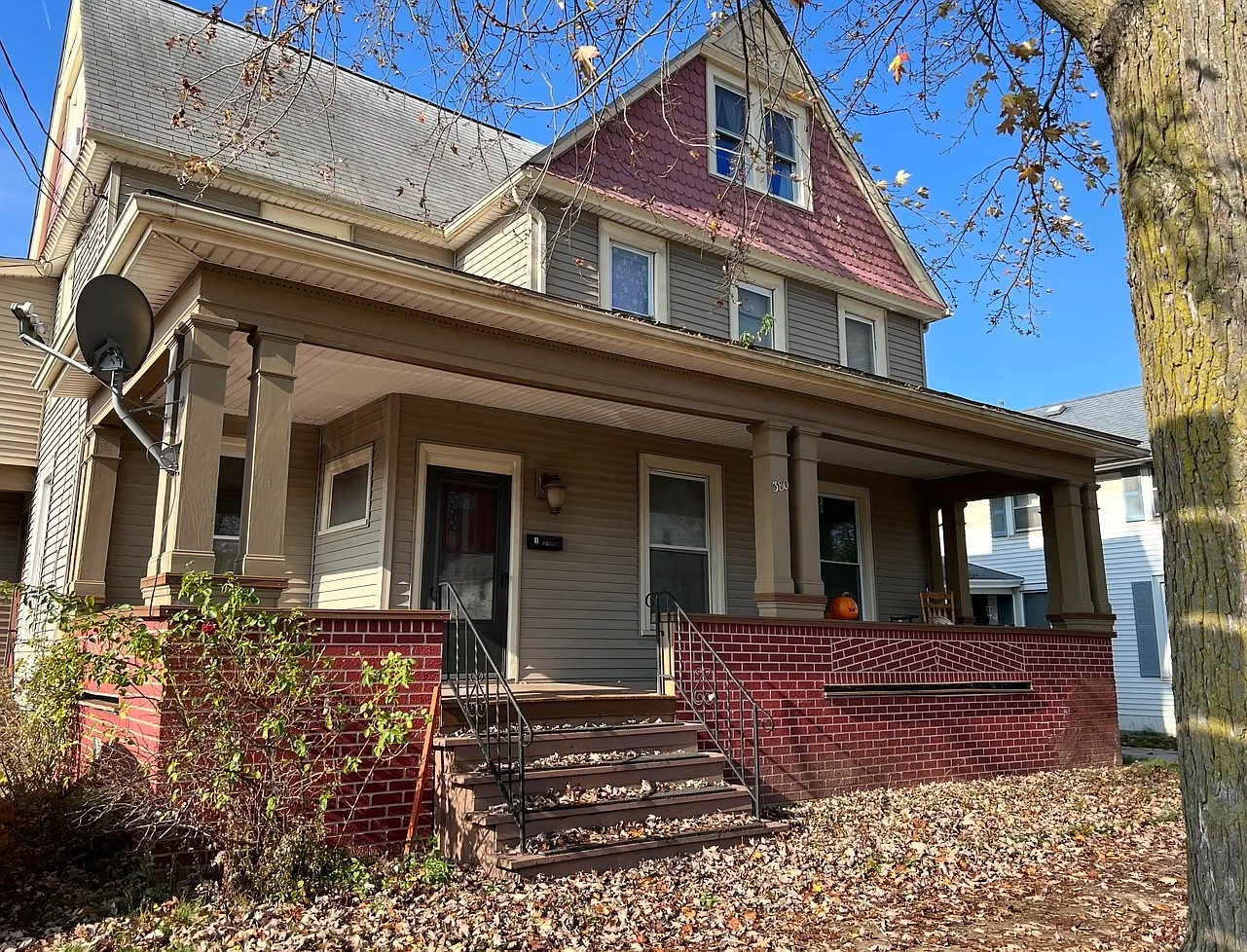 2 bed, $1,150 — Photo 1