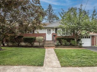 666 Arlington Ave, Baldwin, NY 11510