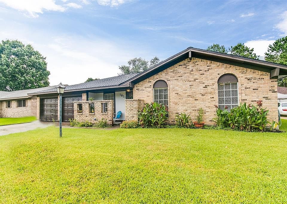 1st image of 1821 Lazy Creek Ln
