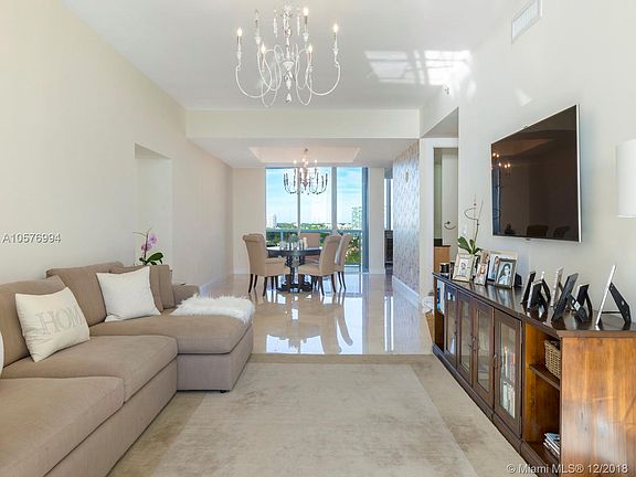 3rd image of 16001 Collins Ave APT 906