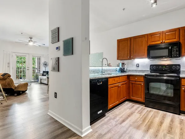 2621 Oldgate Dr APT 205, Raleigh, NC 27604