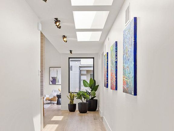 5th image of 203 W William St