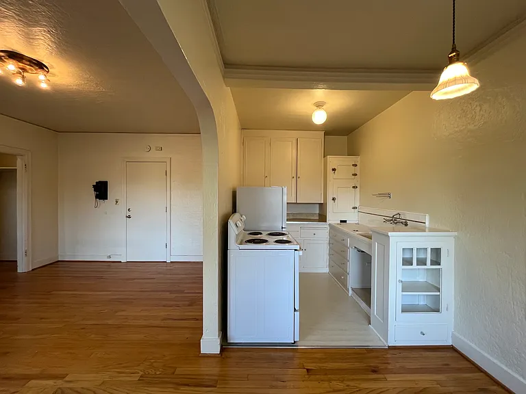 816 SE 29th Ave #303 — Photo 9