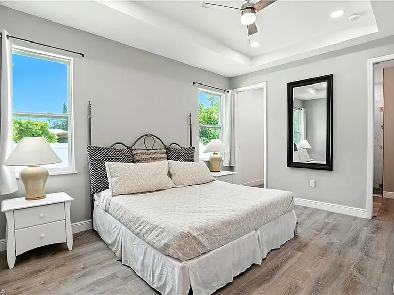 10140 Carolina St — Photo 17