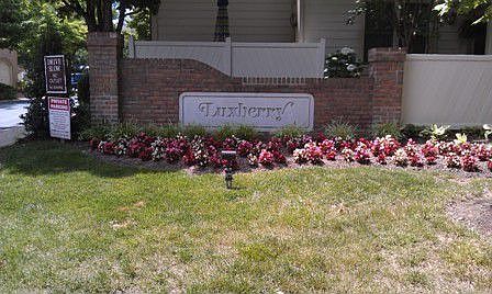 LUXBERRY COURT CONDOS