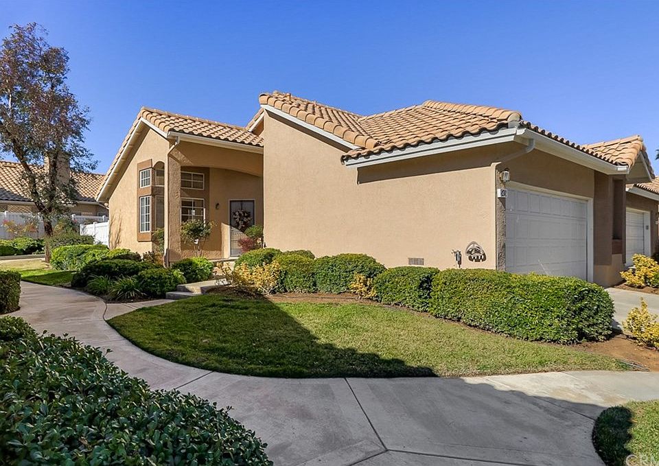 1st image of 543 La Quinta Dr