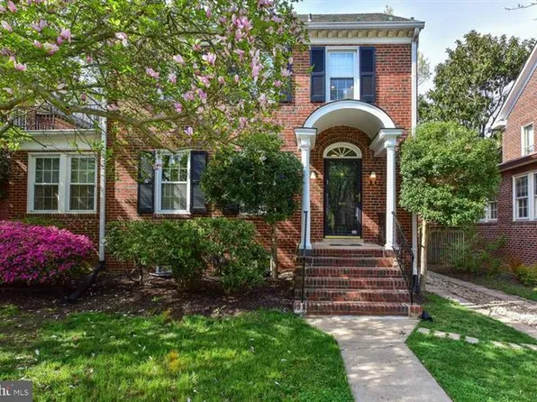21 W Oak St, Alexandria, VA 22301