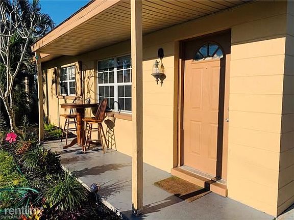 2nd image of 860 Camellia Dr