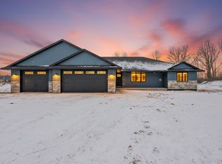 6340 Hidden Hills Ct, Denmark, WI 54208