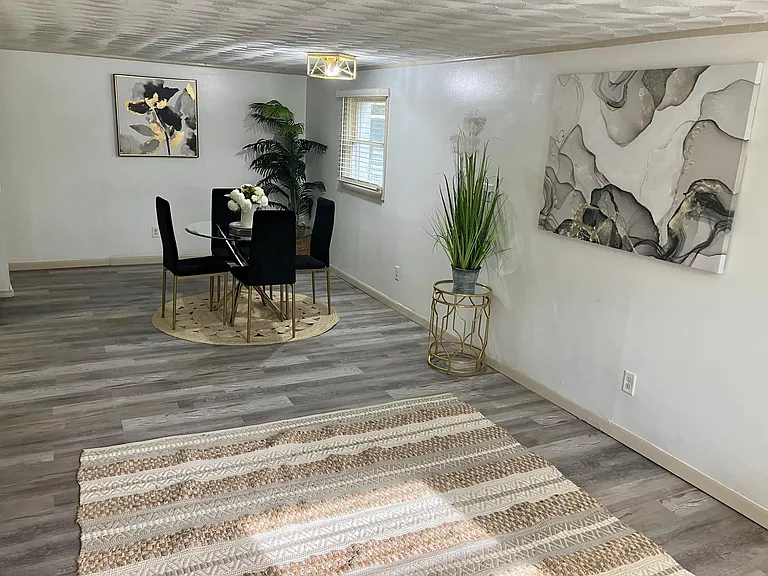 7012 Carolina Pl #D — Photo 8