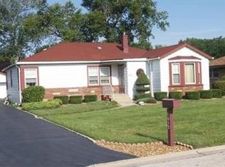 9612 Mansfield Ave, Oak Lawn, IL 60453
