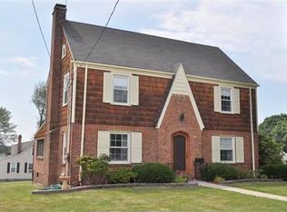 214 Pearl St, Enfield, CT 06082