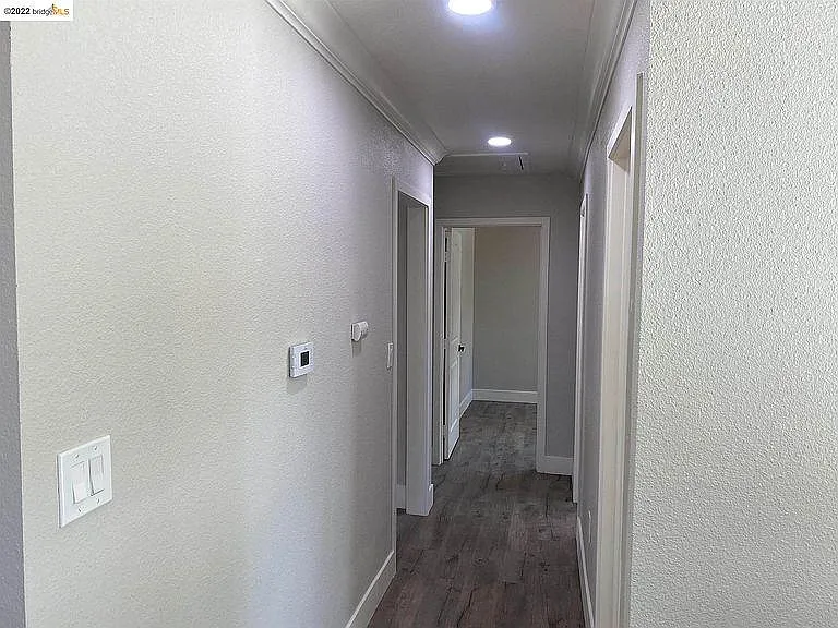 155 Taylor Blvd — Photo 19