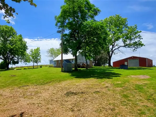 439 Crossing Rd, Stella, MO 64867
