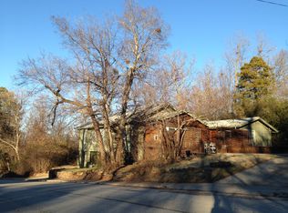 1516 N Lunsford Ave, Fayetteville, AR 72701