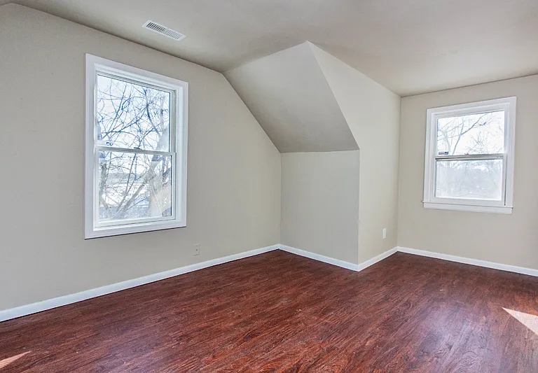902 Titus Ave — Photo 12
