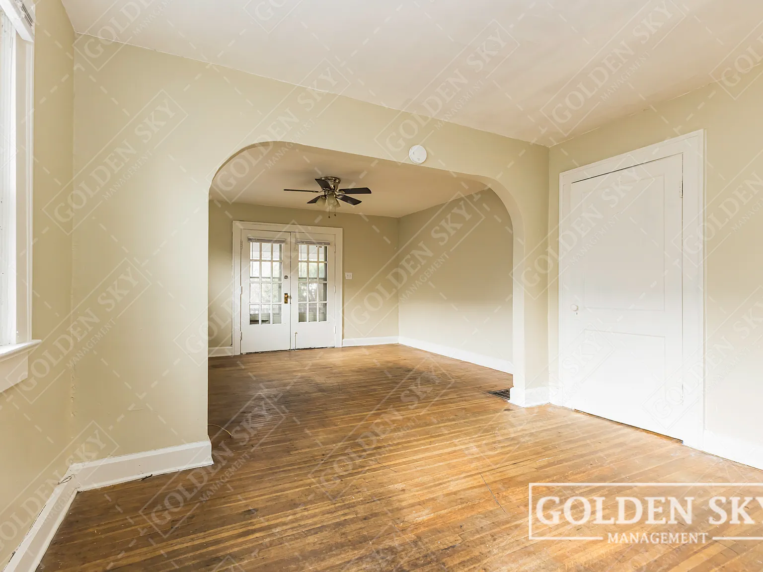 2937 North Kenwood Avenue - A — Photo 2