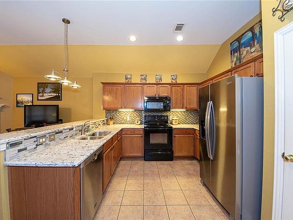 5th image of 5208 Spicewood Dr