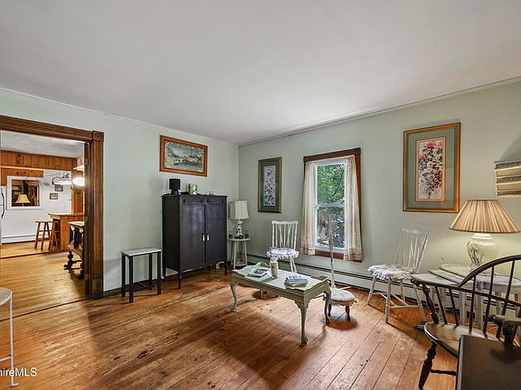 5th image of 212 Highland St