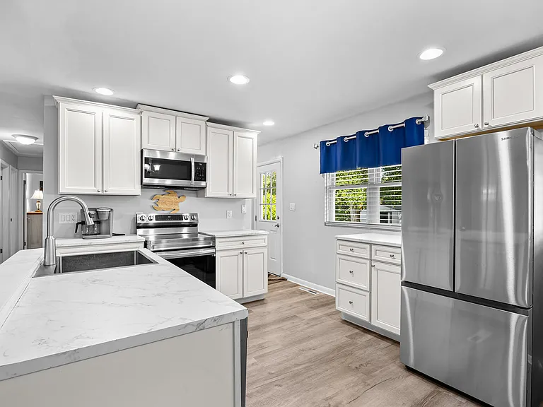 807 Bellamy Rd — Photo 8