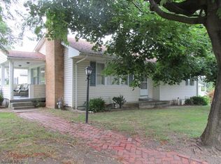 5948 Oak Ave, Altoona, PA 16601