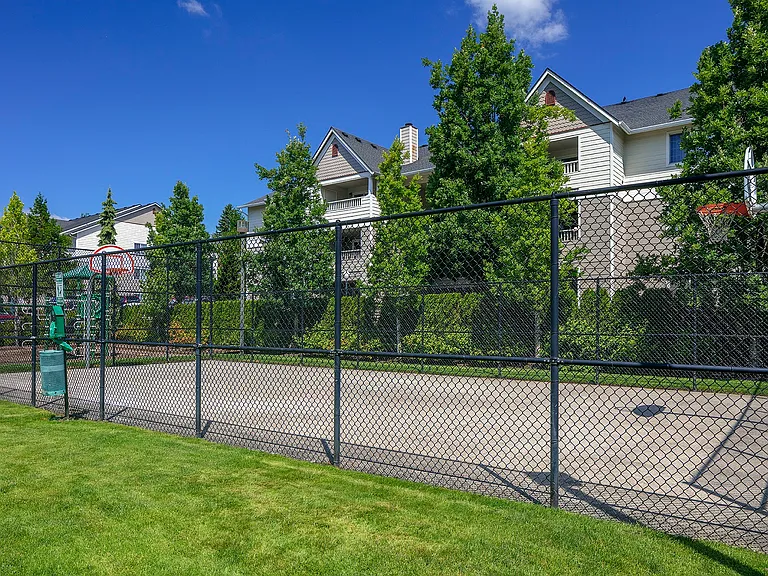 Highland Hills — Photo 34