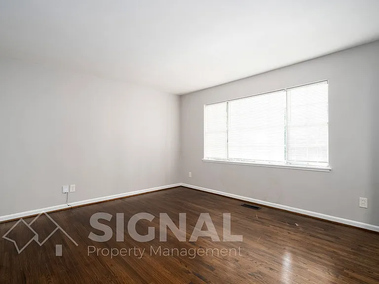 5114 Beacon Dr — Photo 6