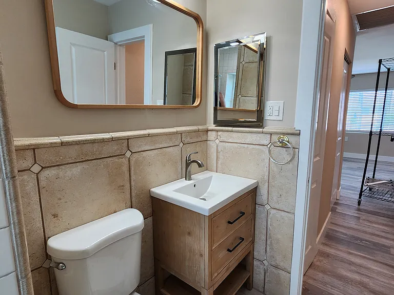 280 72nd Ave — Photo 11